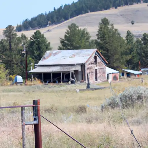 Rural homes in Sweet Grass, Montana