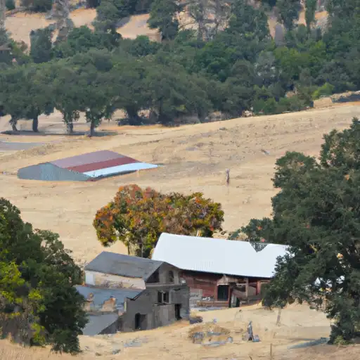 Rural homes in Mariposa, California