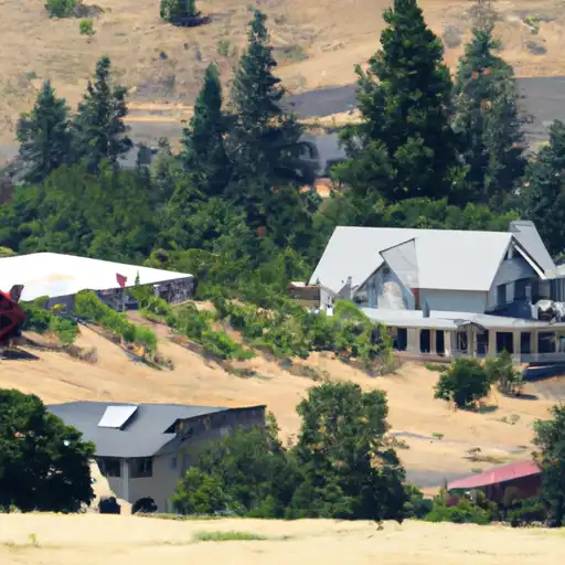 Rural homes in Hood River, Oregon
