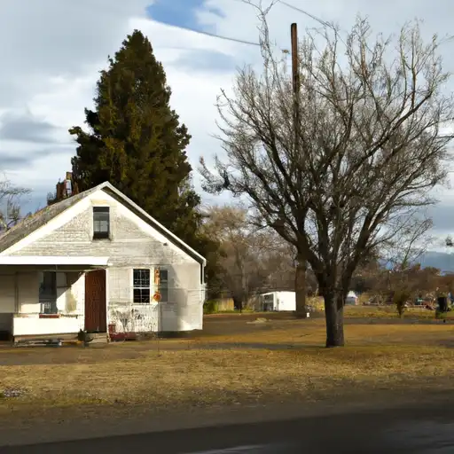 Rural homes in Lincoln, Oregon